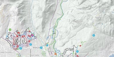แผนที่ทางเหนือของแวนคูเวอร์ร่องรอย